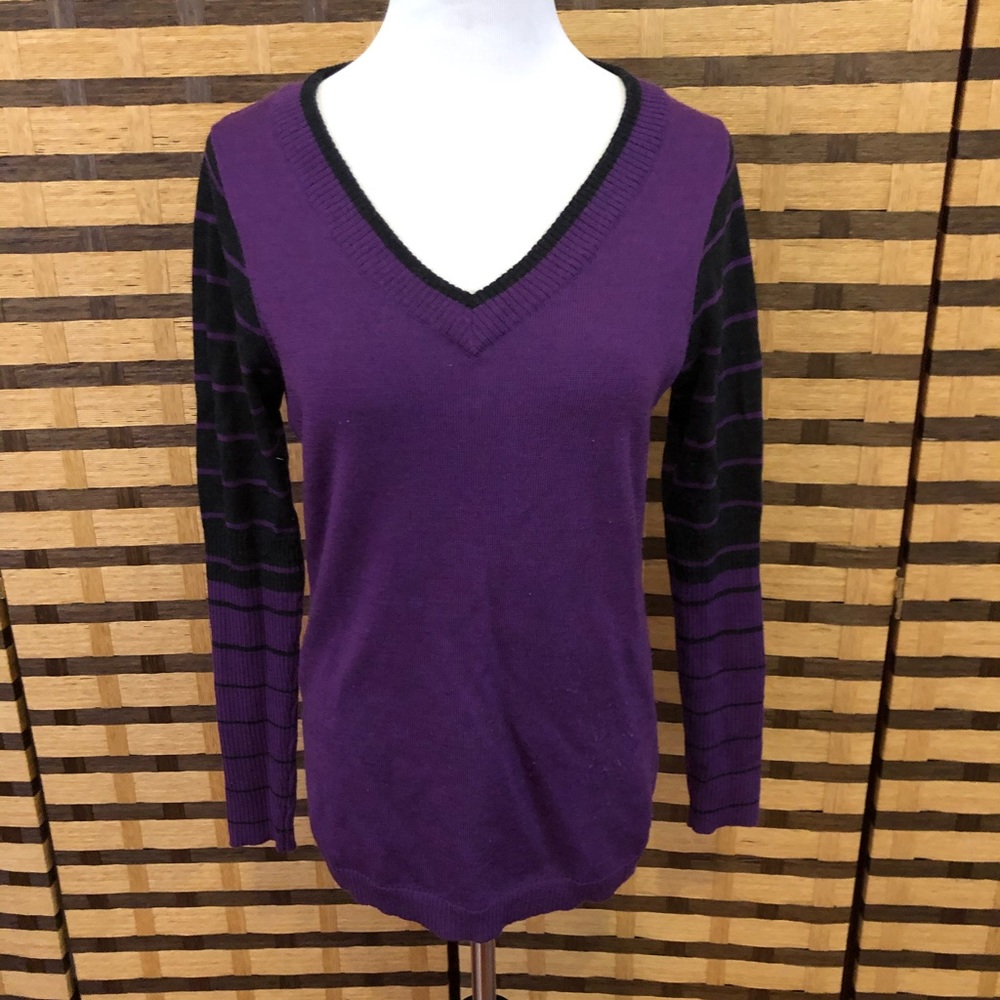 SmartWool Lightweight Sweater Merino Wool, V-Neck